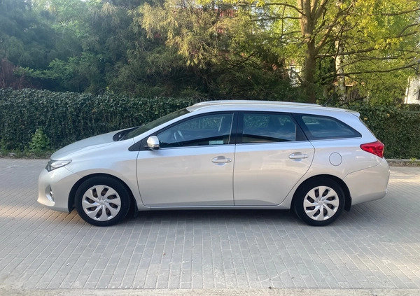 Toyota Auris cena 35000 przebieg: 165000, rok produkcji 2013 z Warszawa małe 67